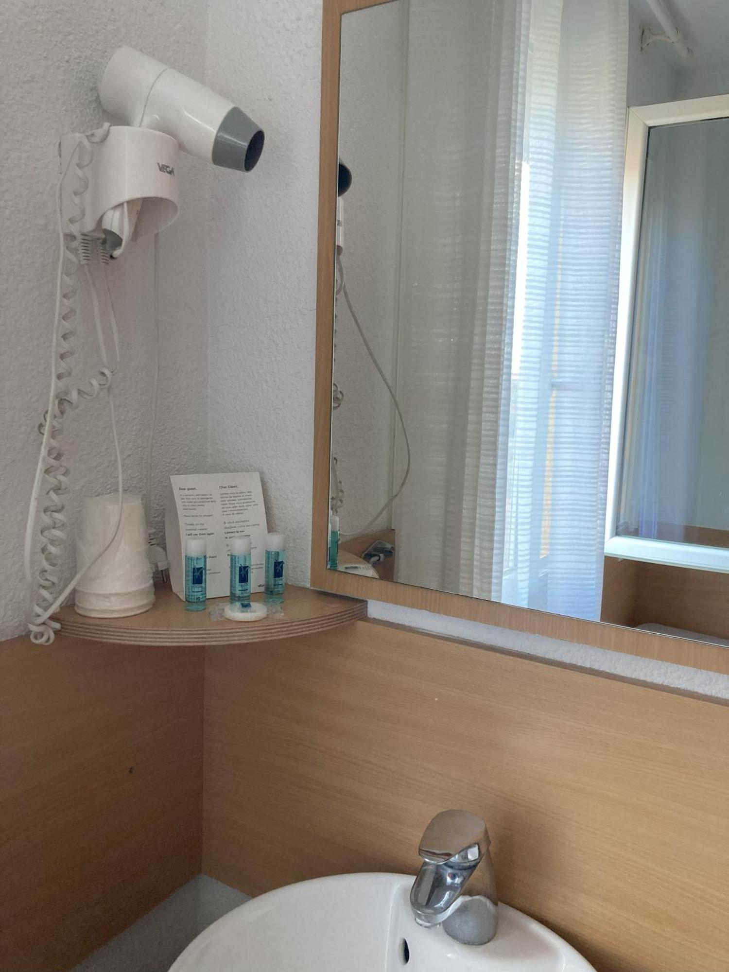 Le Gambetta Hotel Vias